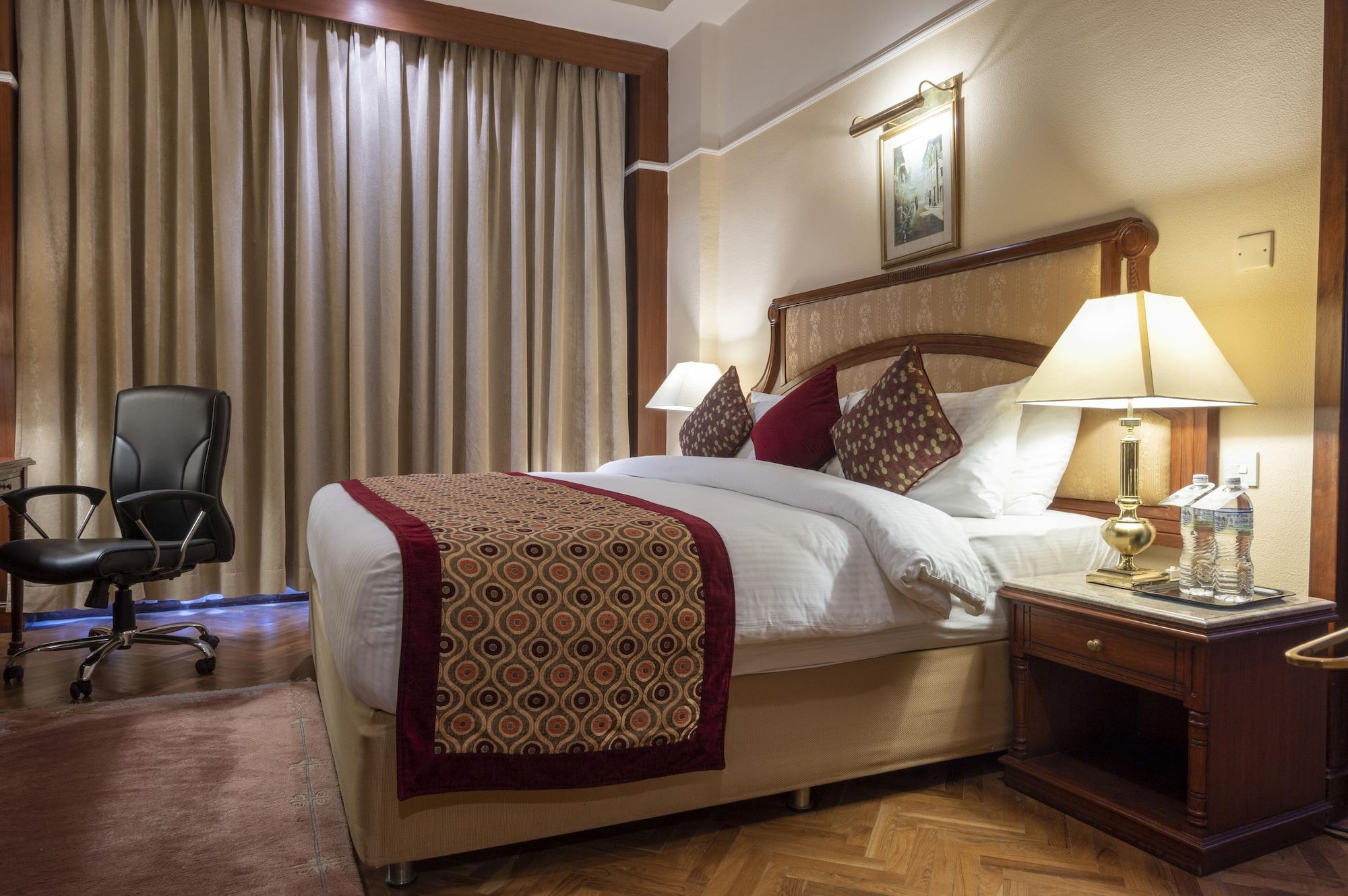 Radisson होटल